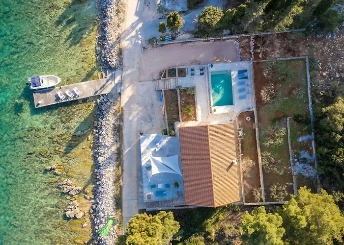 Beautiful Zman Near Sea In Dugi Otok Sali