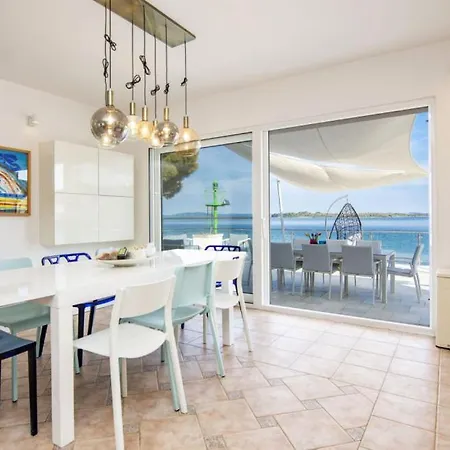 Beautiful Zman Near Sea In Dugi Otok * Sali