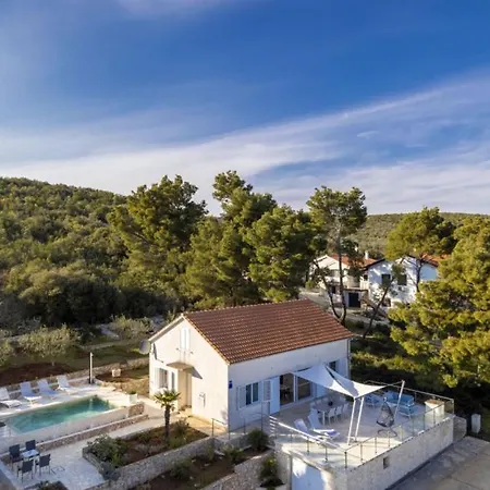 Beautiful Zman Near Sea In Dugi Otok Sali