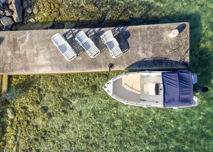 Beautiful Zman Near Sea In Dugi Otok Sali