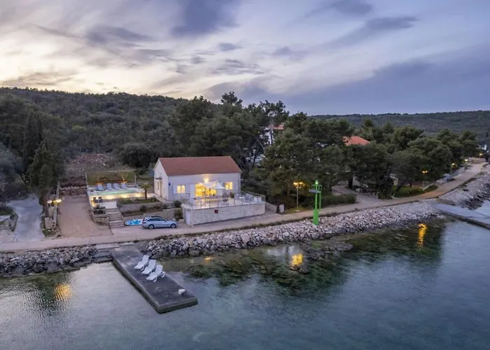 Beautiful Zman Near Sea In Dugi Otok Sali