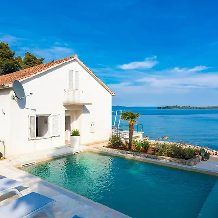 Beautiful Zman Near Sea In Dugi Otok Sali