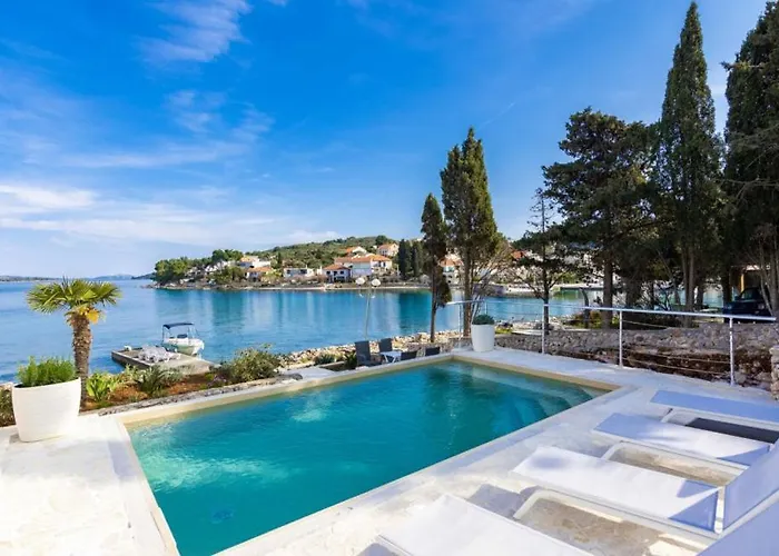 Beautiful Zman Near Sea In Dugi Otok * Сали